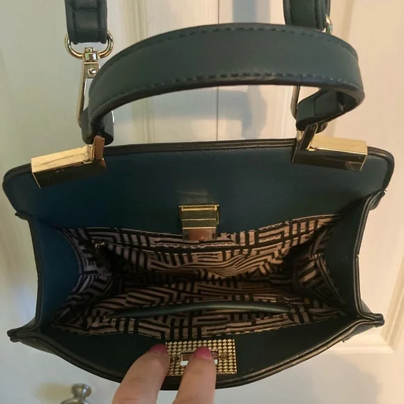 ⚡️Green & Gold Classy Crossbody - Picture 4 of 6